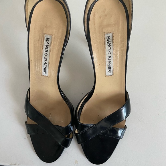 Vintage Manolo Blahnik patent leather sandal - Picture 2 of 3